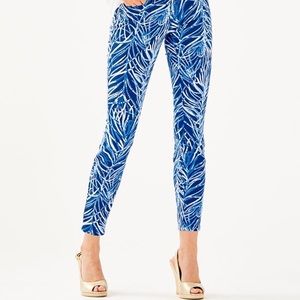 🎉SALE NWT Lilly Pulitzer South Ocean Crop 6